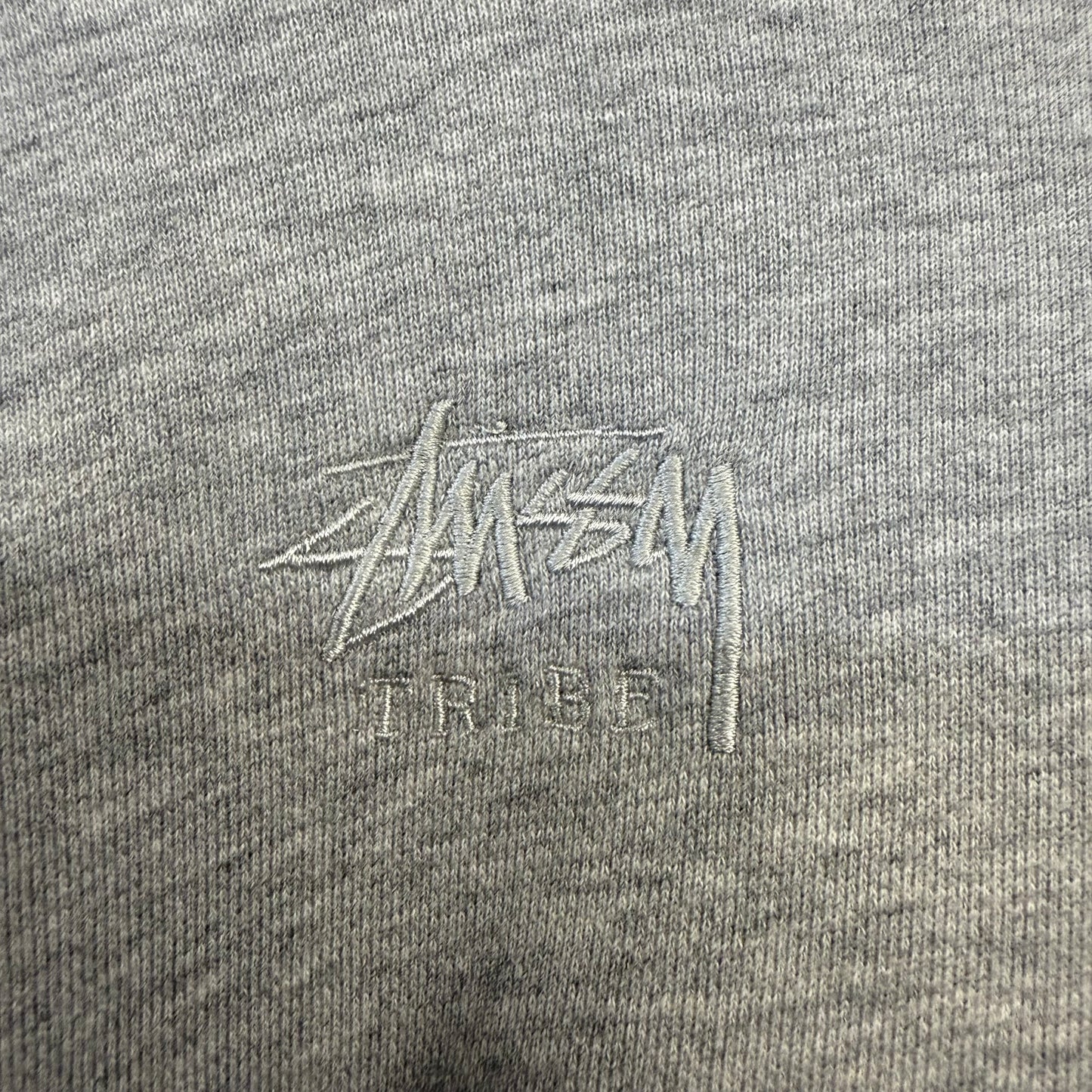 STUSSY TRIBE 刺繍ロゴ プルオーバー パーカー ステューシー