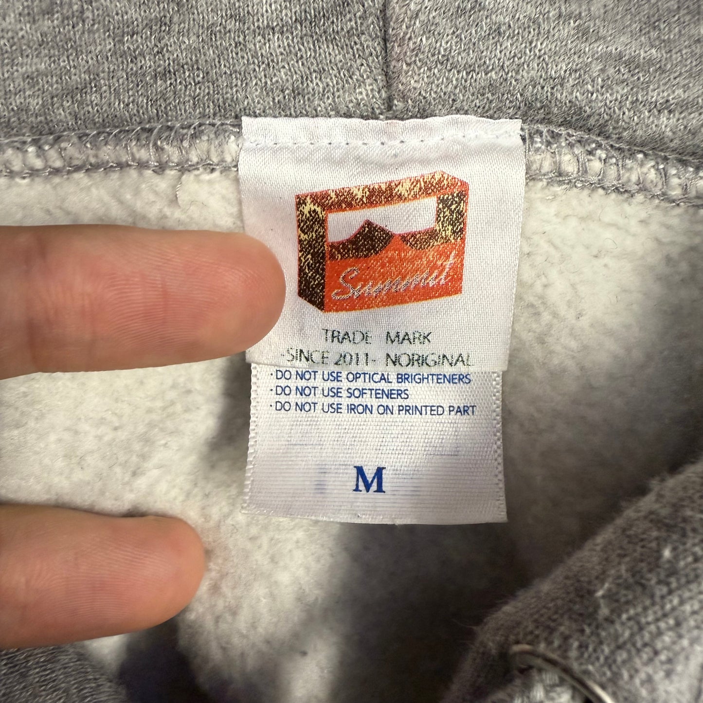 SUMMIT プルオーバーパーカー