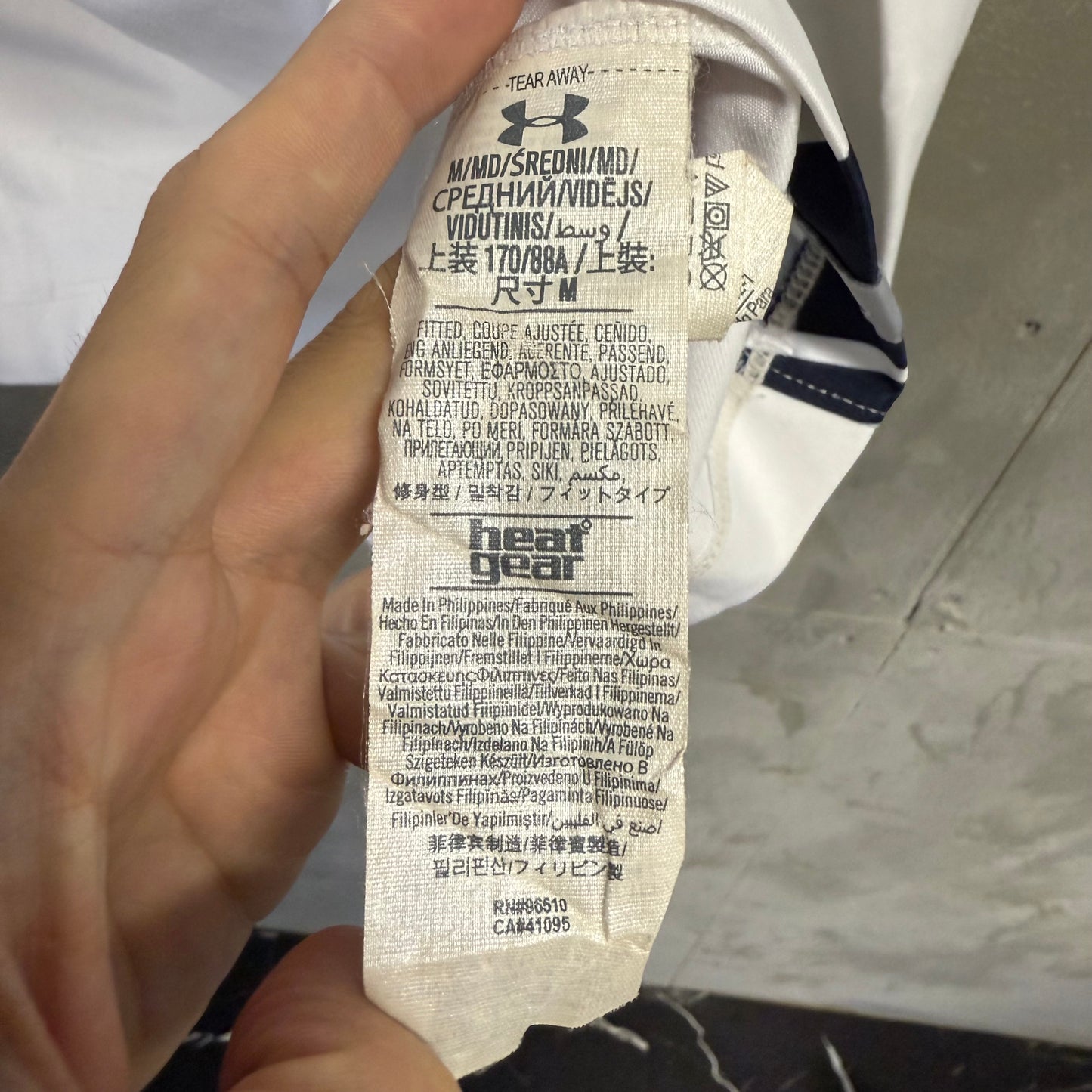 UNDER ARMOUR トッテナム ホットスパー ユニフォーム 長袖 サッカー